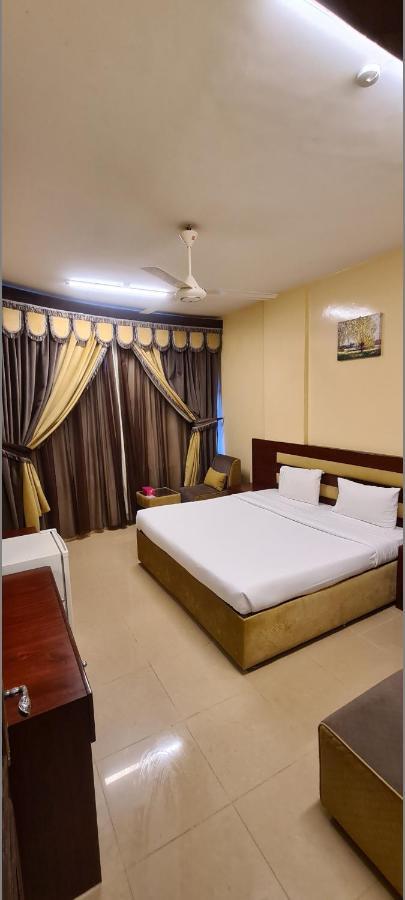 Al Aman Hotel Apartment Эль-Бурайми Экстерьер фото