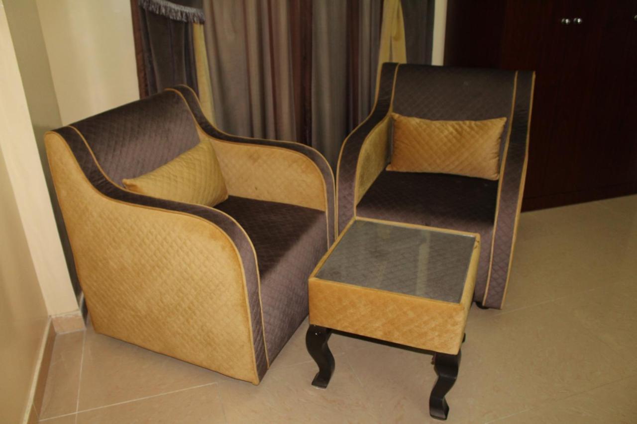 Al Aman Hotel Apartment Эль-Бурайми Экстерьер фото